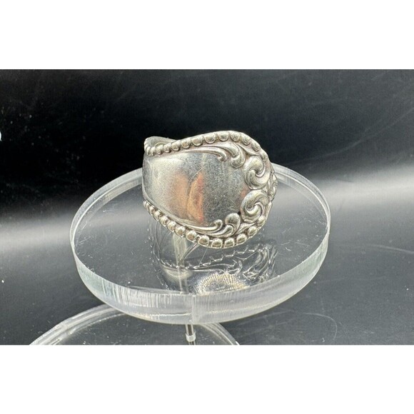 Wm Rogers Spoon Ring Size 7 Vintage Scroll Work Chunky Artisan Boho Silver Plate - Picture 1 of 7